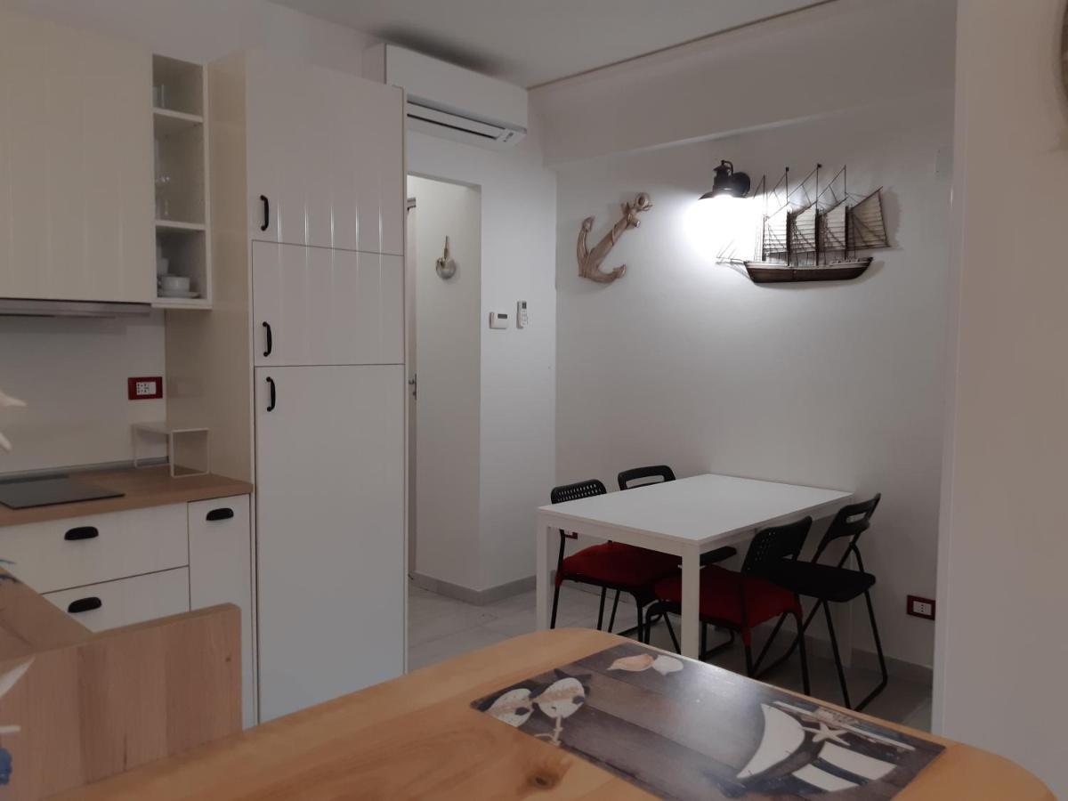 Soleil Royal Piano Terra Apartment เวียเรจโจ ภายนอก รูปภาพ